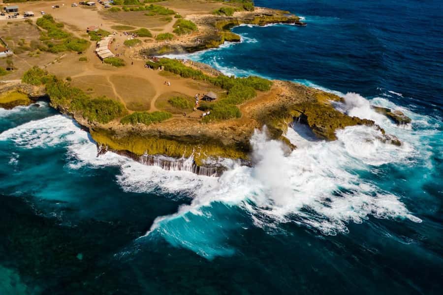 Nusa Penida: Private Car Hire with Driver - Broken Beach and Crystal Bay: Two Ways to See the Coast