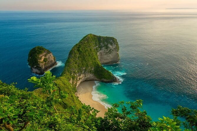 Nusa Penida Private Full Day West Island Tour From Bali - Key highlights that make this tour worth your time