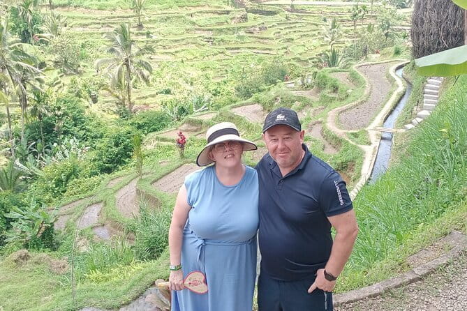 Nusa Penida Private Snorkeling and Land Tour Start from Bali - Kelingking Cliff: iconic view, quick stop, big payoff