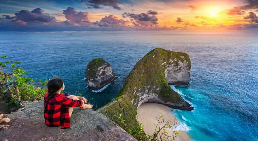 Nusa Penida: Private West Scenic Highlights Tour - Pasih Uug Beach (30 minutes): a short stop that sets the mood