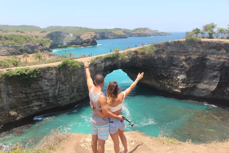 Nusa Penida: Private West Scenic Highlights Tour - Crystal Bay (about 1 hour): calm water after cliff intensity