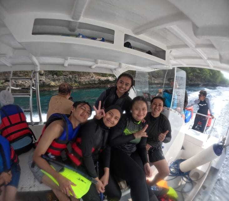 Nusa Penida: Snorkeling and Island Tour with Lunch - Guide and communication: English is available, but match your expectations