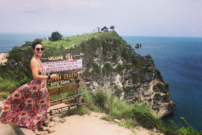 Nusa Penida Tembeling Natural Pool Tour (Private & All-Inclusive) - Atuh Beach and the big-cliff viewpoint energy