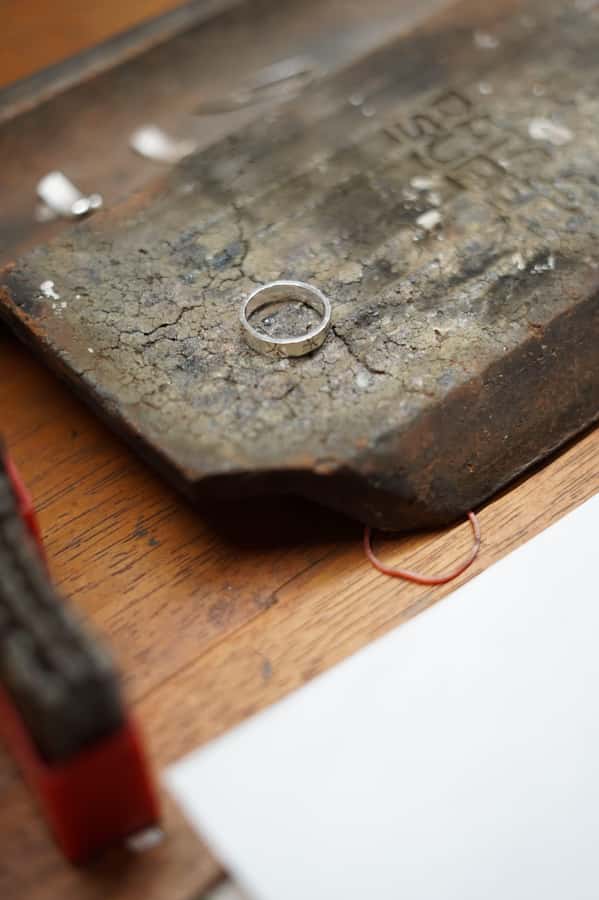 Nusadua: Fun Silver Making Class - Mega and Komang: The Family-Run Difference