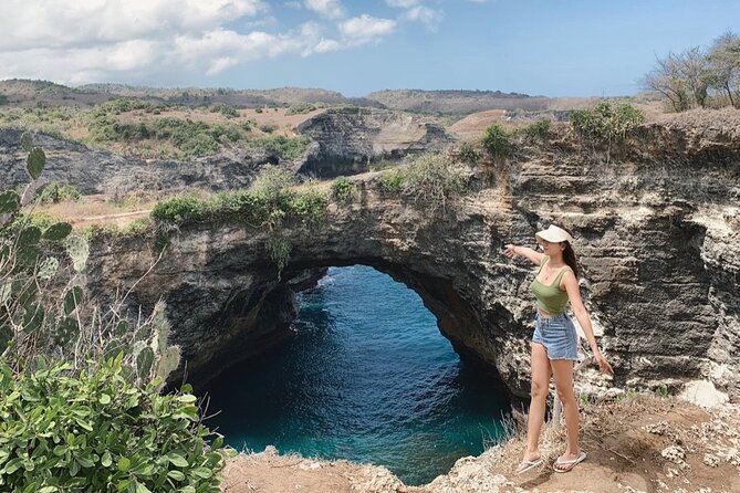 One Day Private Tour East & West Nusa Penida by Penidago - Lunch, water, and what to bring for an 8-hour day