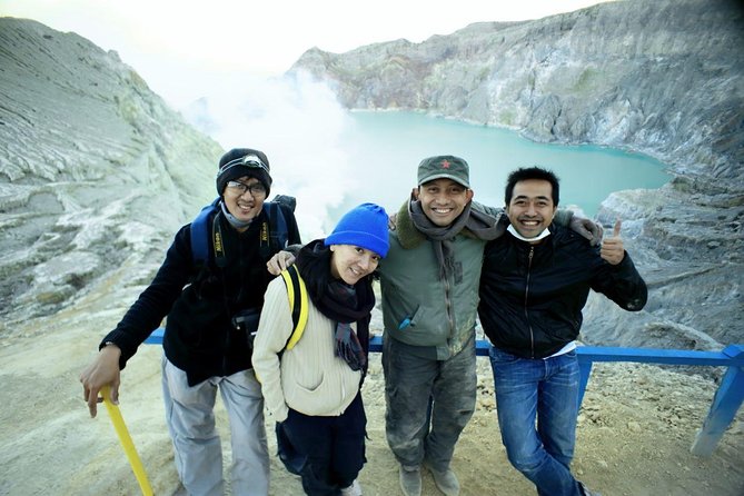 Overnight Mount Ijen Blue Fire Trek Tour From Bali (Private-All Inclusive) - Day 2: the 2:00 AM start and what the Ijen hike actually delivers