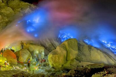 Overnight Mount Ijen Blue Fire Trek Tour From Bali (Private-All Inclusive) - Day 1: Ulun Danu Bratan Temple to Lovina Beach to the Gilimanuk ferry