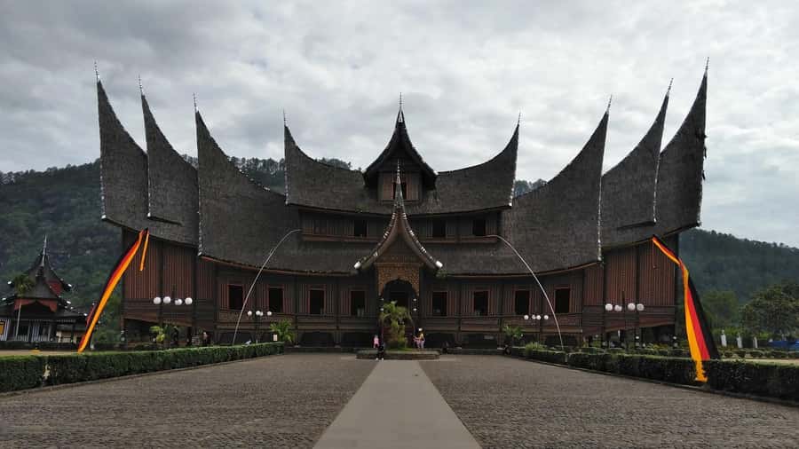 PADANG CITY : PRIVATE TOUR WITH CAR DRIVER - The Bukit Tinggi option: worth it if you manage your time