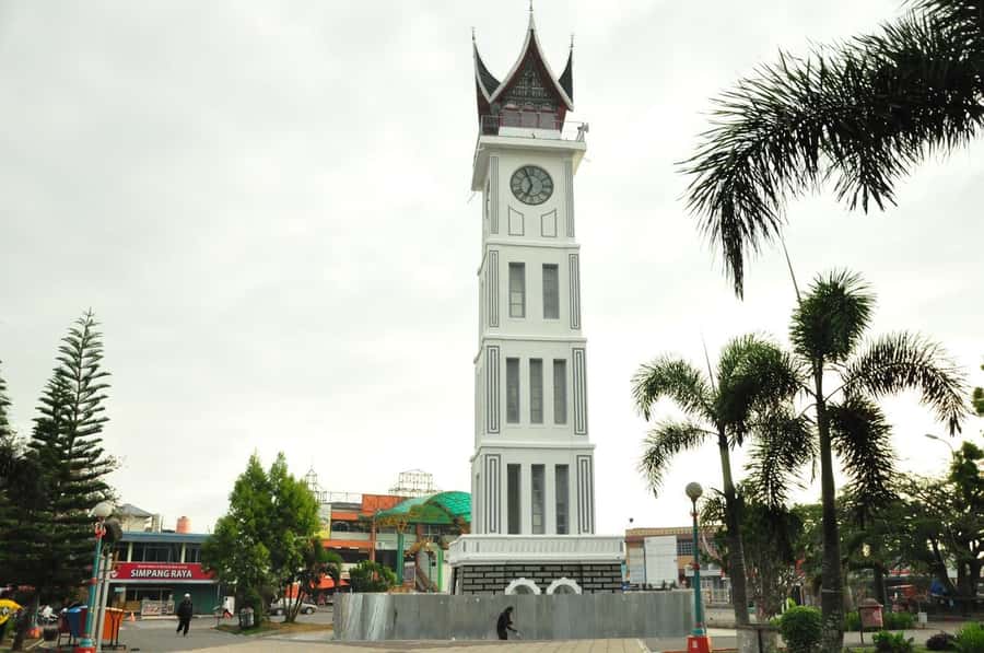 PADANG CITY : PRIVATE TOUR WITH CAR DRIVER - What you’ll actually do during those 10 hours (and what to watch for)