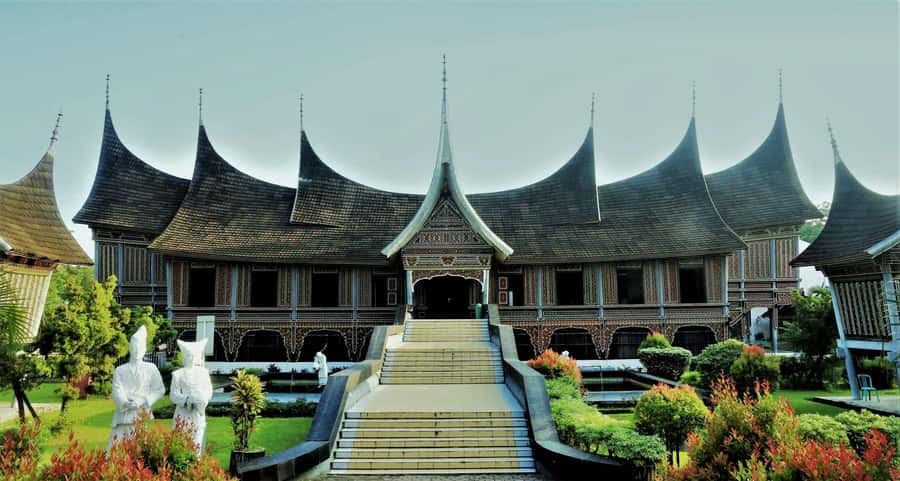 PADANG CITY : PRIVATE TOUR WITH CAR DRIVER - Price and value: $95 for up to 5 people makes sense here