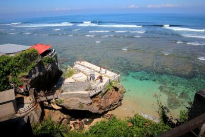Padang-padang Beach and Kecak Firedance at Uluwatu Temple - Padang-Padang Beach: the stairs, the sand, and the best photo angles