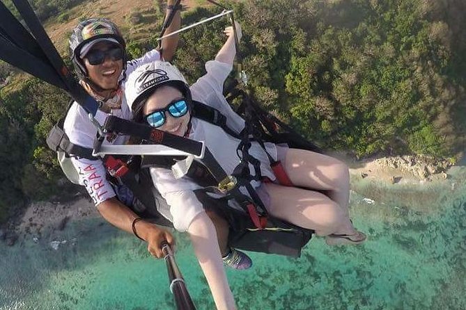 Paragliding Bali at Uluwatu Cliff with Photos/Videos - Your aerial itinerary: Melasti Ungasan, Uluwatu Temple, Nyang-nyang Beach