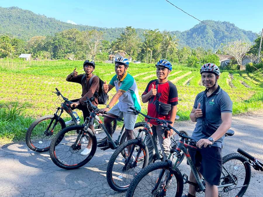 Pedal Through Paradise: Bali Wanderlust Sidemen Cycling Tour - Rice Terraces and Photo Stops: What You’ll See on the Long First Ride
