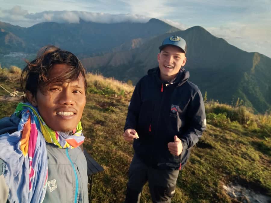Pergasingan Hill Trek: Unveiling the Beauty of Sembalun - Bukit Selong Panoramas Later in the Day: A Second Viewpoint Reset