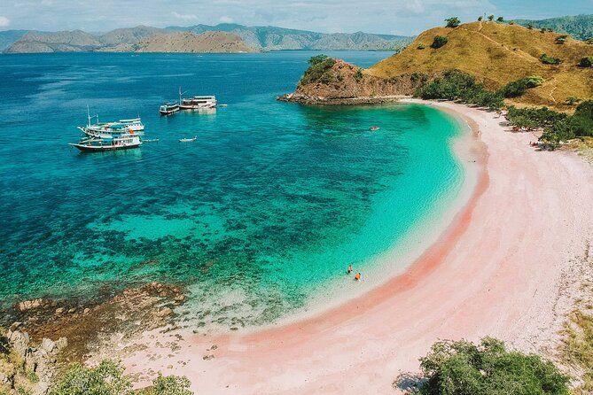 Pink Beach and Southeast Gili Islands Private Tour – Full Day - Snorkeling Gear and Reef-Ready Common Sense