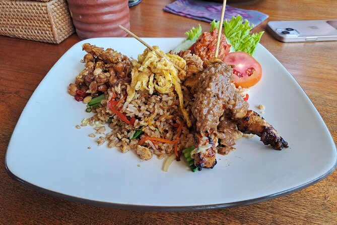 Private Balinese Cooking Class in Ubud at Santika's Home - Price and value: what $68 per person buys you in Ubud