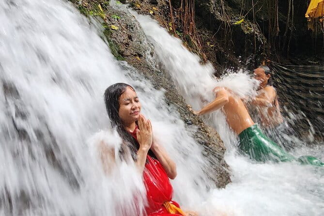 Private Balinese Purification in Holy Water at Temple with Local - Why Ubud Melukat Purification Feels So Local