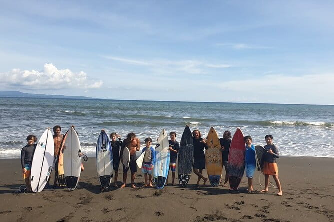 Private Beginner 1 on 1 Surfing Lesson at Kuta Beach without transfer - Entering the ocean: how the beginner lesson is paced