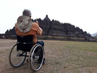 Private Car Yogyakarta: One Day Tour Borobudur and Prambanan - Pickup in Yogyakarta City: the small details that decide your morning