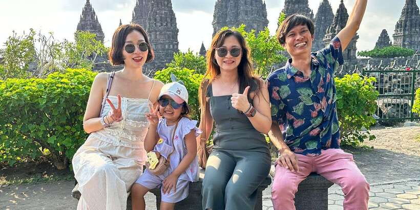 Private Car Yogyakarta: One Day Tour Borobudur and Prambanan - What to bring and what to avoid for a smoother temple day