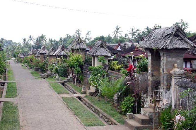 Private Chartered Car to Bali Temples With Besakih Temple - Mount Batur / Kintamani: volcano views and a lunch break that resets the day