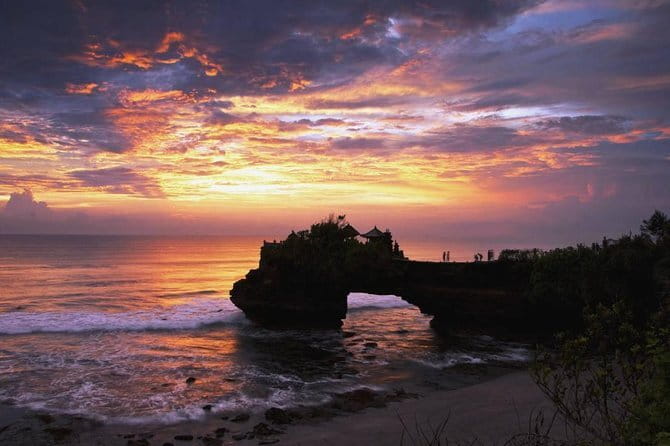 Private Chartered Car to Tanah Lot and Uluwatu - Should you book this Tanah Lot and Uluwatu private day?