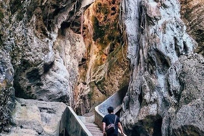 Private Day Tour Rangko Cave -Batu Cermin Cave - Stop 1: Rangko Cave (Gua Rangko) and that famous blue pool