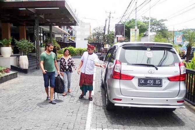 Private Departure Transfer: Hotel to Bali Airport - Finding your driver in Ubud: WhatsApp, early arrival, and the 30-minute wait