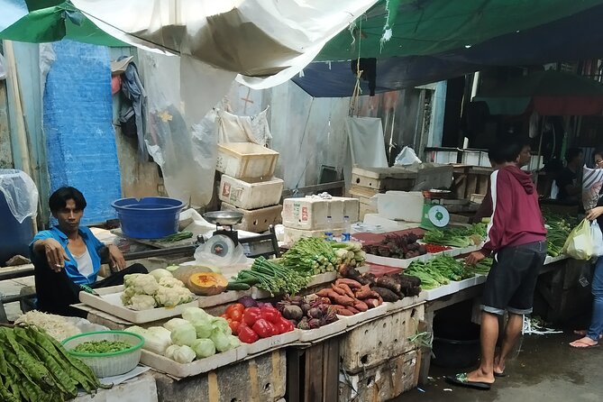 Private Full-Day Guided Tour: Explore Jakarta’s Top Highlights - Istiqlal Mosque and Jakarta Cathedral: two big statements, one walkable neighborhood