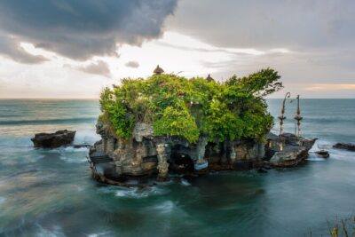 Private Full-Day Handara, Ulun Danu, Jatiluwih and Tanah Lot Tour - Handara Iconic Gate in Pancasari: your first big photo stop