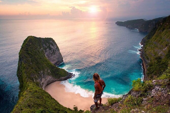 Private Full - Day Nusa Penida Island Tour - Thousand Islands Viewpoint and Rumah Pohon: Atuh-area magic