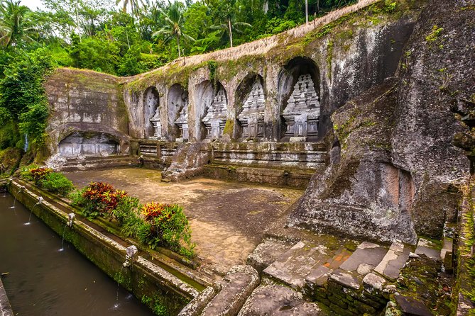 Private Full-Day Tour: Balinese Temples and Rice Terraces - Gunung Kawi: rock shrines across the Pakerisan River