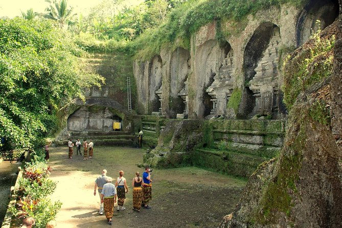 Private Full-Day Tour: Balinese Temples and Rice Terraces - What to wear and bring for a smoother day