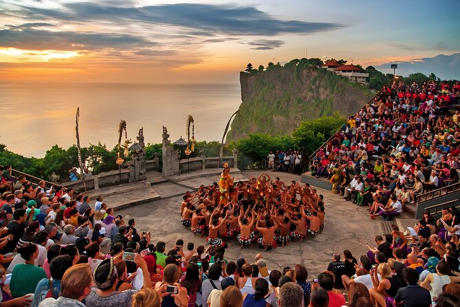 Private Full-Day Tour: Ubud and Uluwatu Temple Trip - Tegenungan Waterfall: photos first, then a quick reset