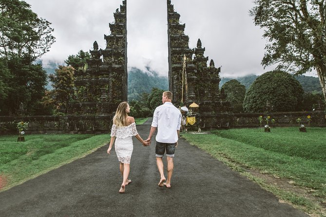 Private Full-Day West Bali Tour with Waterfall Visit - Lake Beratan and Ulun Danu Temple: the classic water-temple moment