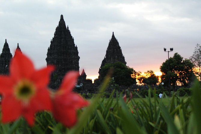 Private Jogja Day Trip from Yogyakarta with Hotel Pickup - Yogyakarta Palace and Sonobudoyo Museum: The Culture Stops That Make It Stick