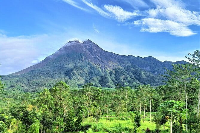 Private Merapi Volcano 4WD Jeep Tour from Yogyakarta - Yogyakarta Pickup and the Ride Out to the Foothills