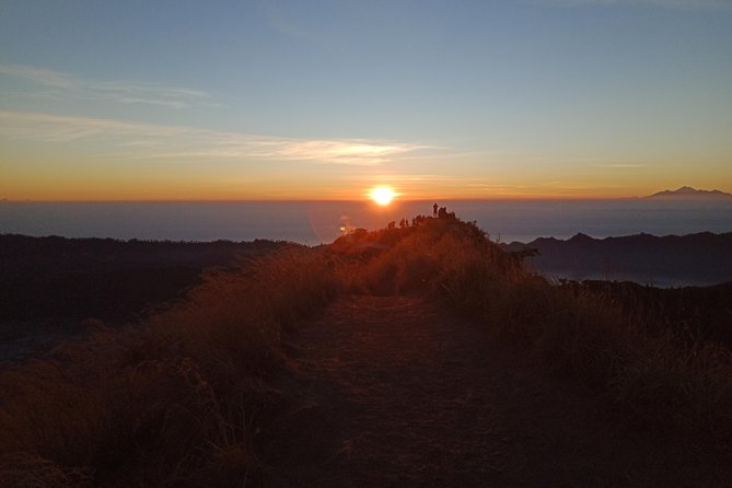 Private Mount Batur Sunset Trekking - All inclusive tour - Summit reward: volcanic steam eggs and banana cooking