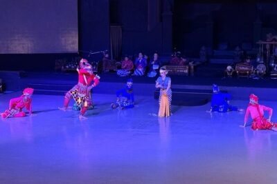 Private Ramayana Ballet Performance Tour at Prambanan with Dinner - Ramayana Ballet at Prambanan: outdoor spectacle or indoor staging