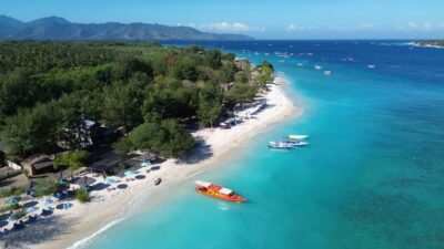Private Snorkeling Gili Islands Full Day Tour - Pickup from Senggigi or Mataram: how the day starts strong