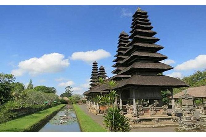 Private Tour Bedugul Temple-Jatiluwih-Taman Ayun&Tanah Lot Sunset - Stop 3: Tanah Lot Temple at sunset—when the timing turns it special