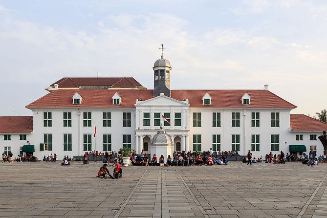 Private Tour: Half Day Jakarta Old City Tour - Wayang Museum and puppet show: the Dalang story comes to life