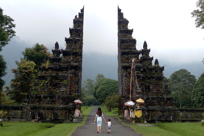 Private Tour: Handara Iconic Gate, rice terrace & Ulundanu Temple - Key things to know before you go