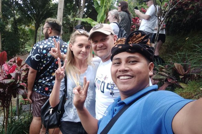 Private Tour: Handara Iconic Gate, rice terrace & Ulundanu Temple - The Driver/Guide Factor: Why Service Quality Changes the Day