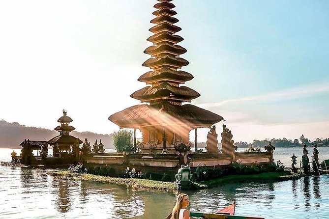 Private Tour: Jatiluwih Rice Terrace,Ulun danu and Banyu Mala Waterfall Tour - Ulun Danu Bratan Temple: the postcard temple you actually get to understand