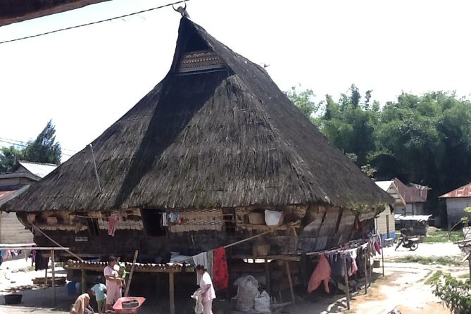 Private Tour: Karo Highlands and Lake Toba from Medan - Dokan Batak Village: Karo Batak houses and real-world local life