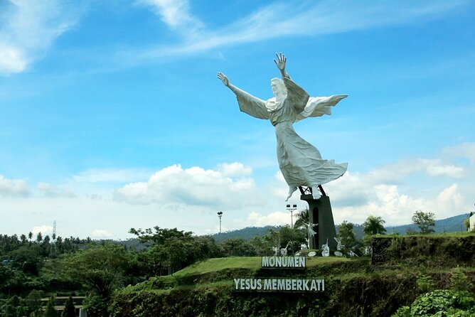 Private tour of Manado and Tomohon including lunch and driver - Key things to know before you go