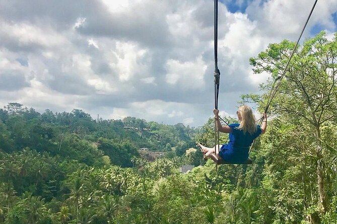 Private Tour To Tibumana Waterfall, rice terraces & Jungle Swing - Ubud Palace and Traditional Art Market: Culture After the Outdoors