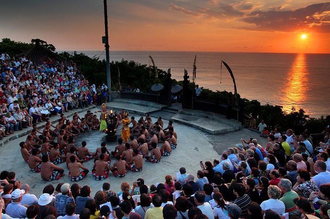 Private Tour: Uluwatu Temple & Southern Bali Highlights - Jimbaran Bay Dinner on the Sand: The Perfect Ending or a Midnight Snack?