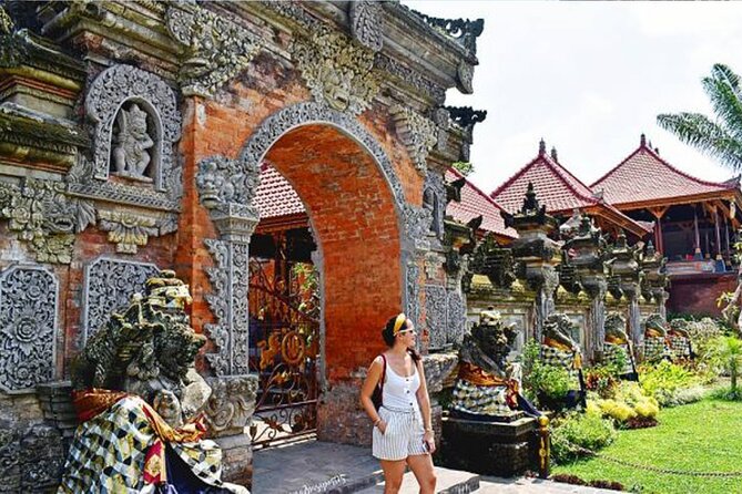 Private Tour: Waterfall, Kintamani Volcano, Ubud Tour with Lunch - Tirta Empul Temple: holy springs and a serious water ritual stop